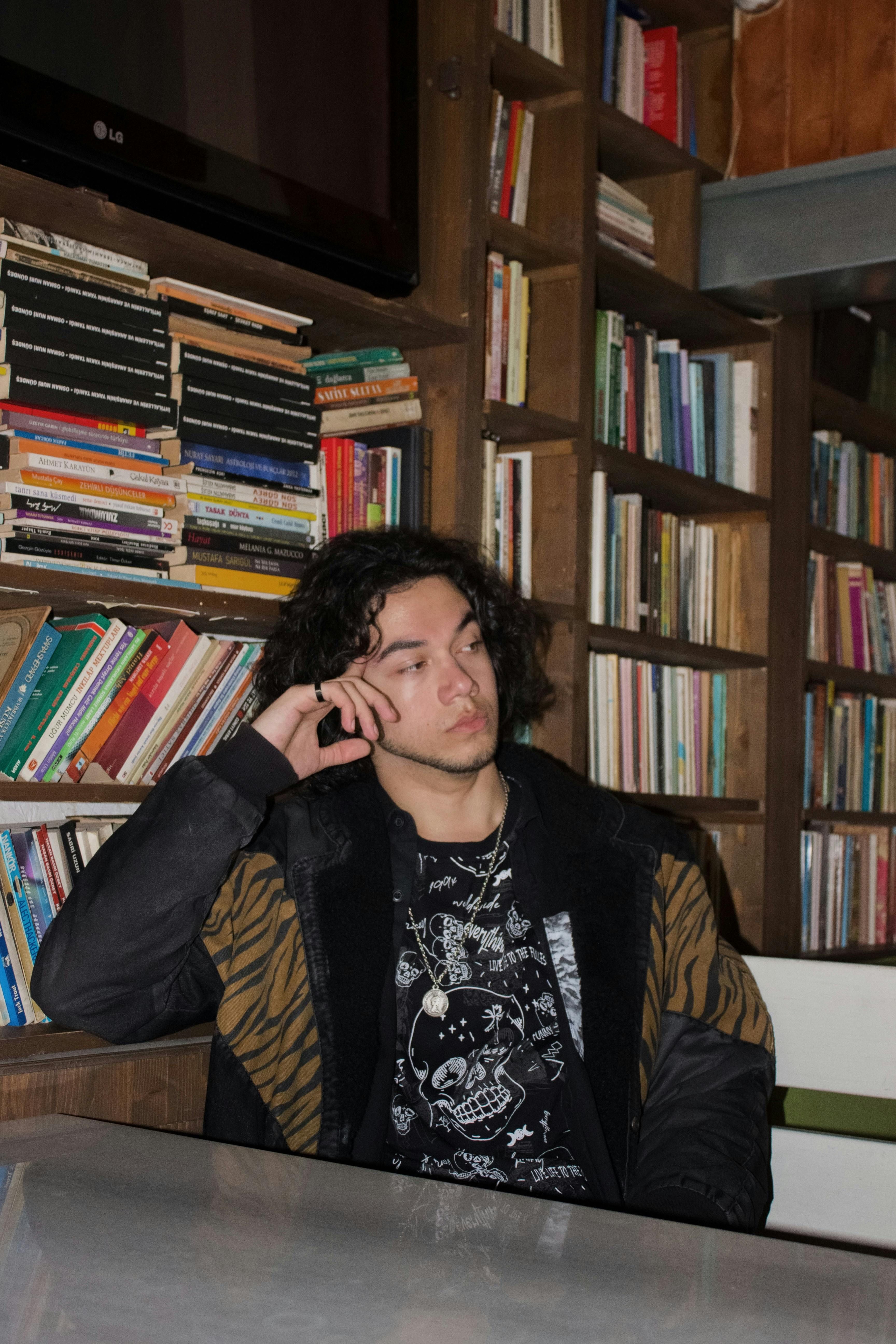 Observe the Captivating Eta Aquarid Meteor Shower Tonight; Guidelines to Witness the Display