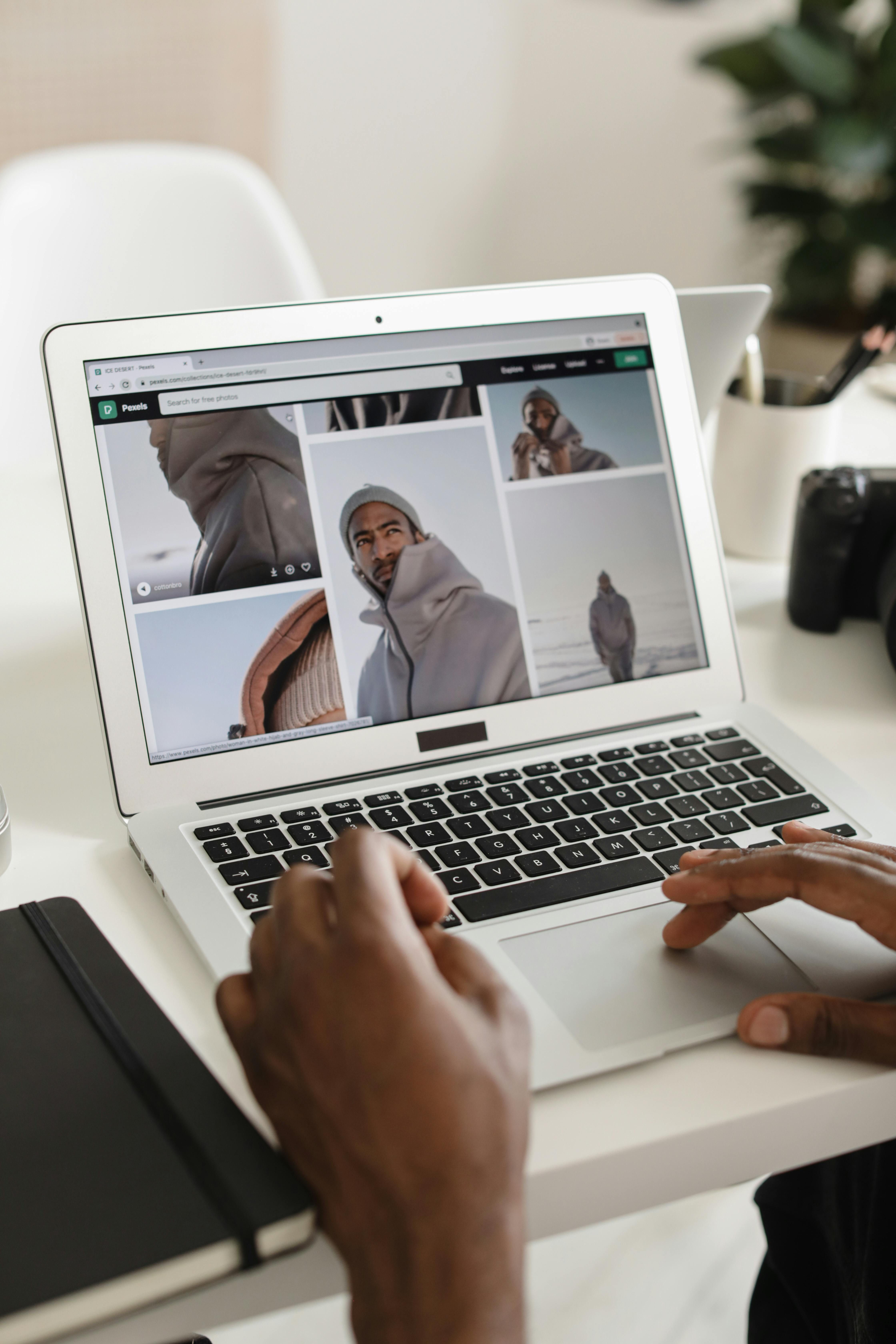 Alleged Criminal Activity: Police Seize Evidence According to Reports At Style's website, we're thrilled to showcase the most extravagant, flamboyant, and eye-catching ensembles in pop culture, beginning with the 2025 Met Gala.