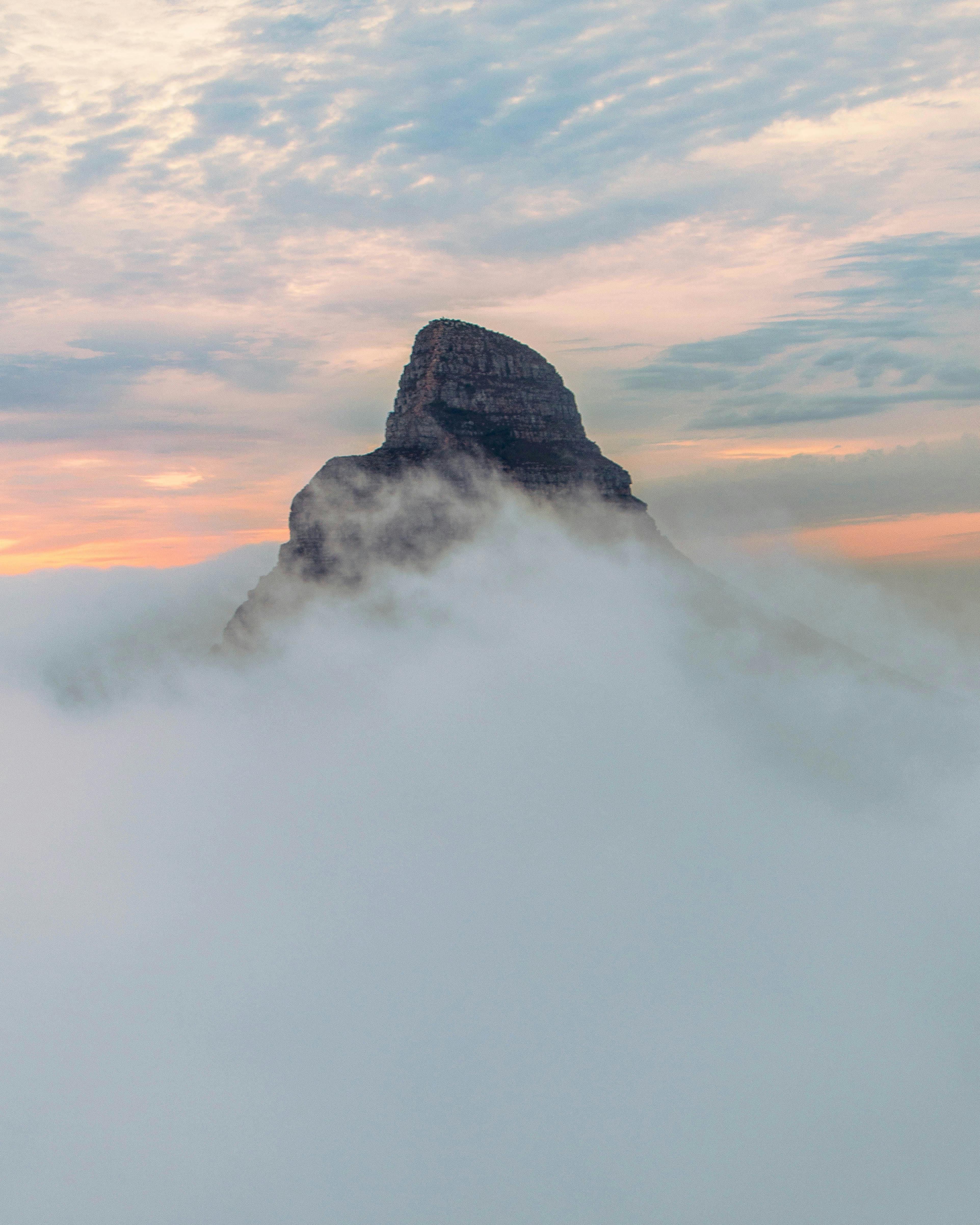 Collaboration Announced: Adam Levine Teams Up with Lisa from Blackpink