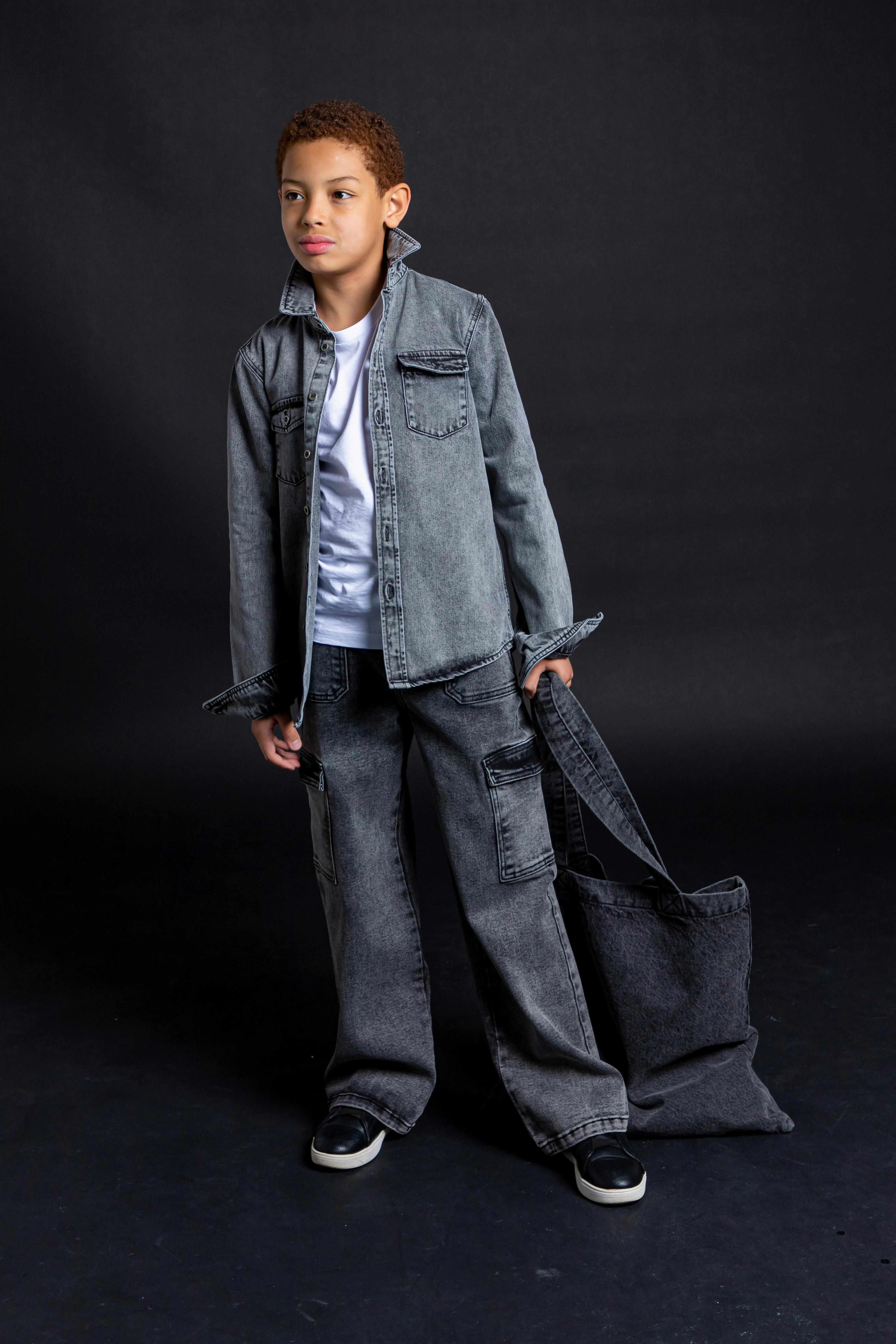 Can former President Donald Trump secure a spot in the 2025 Snooker World Championship final, given his background in the sport?