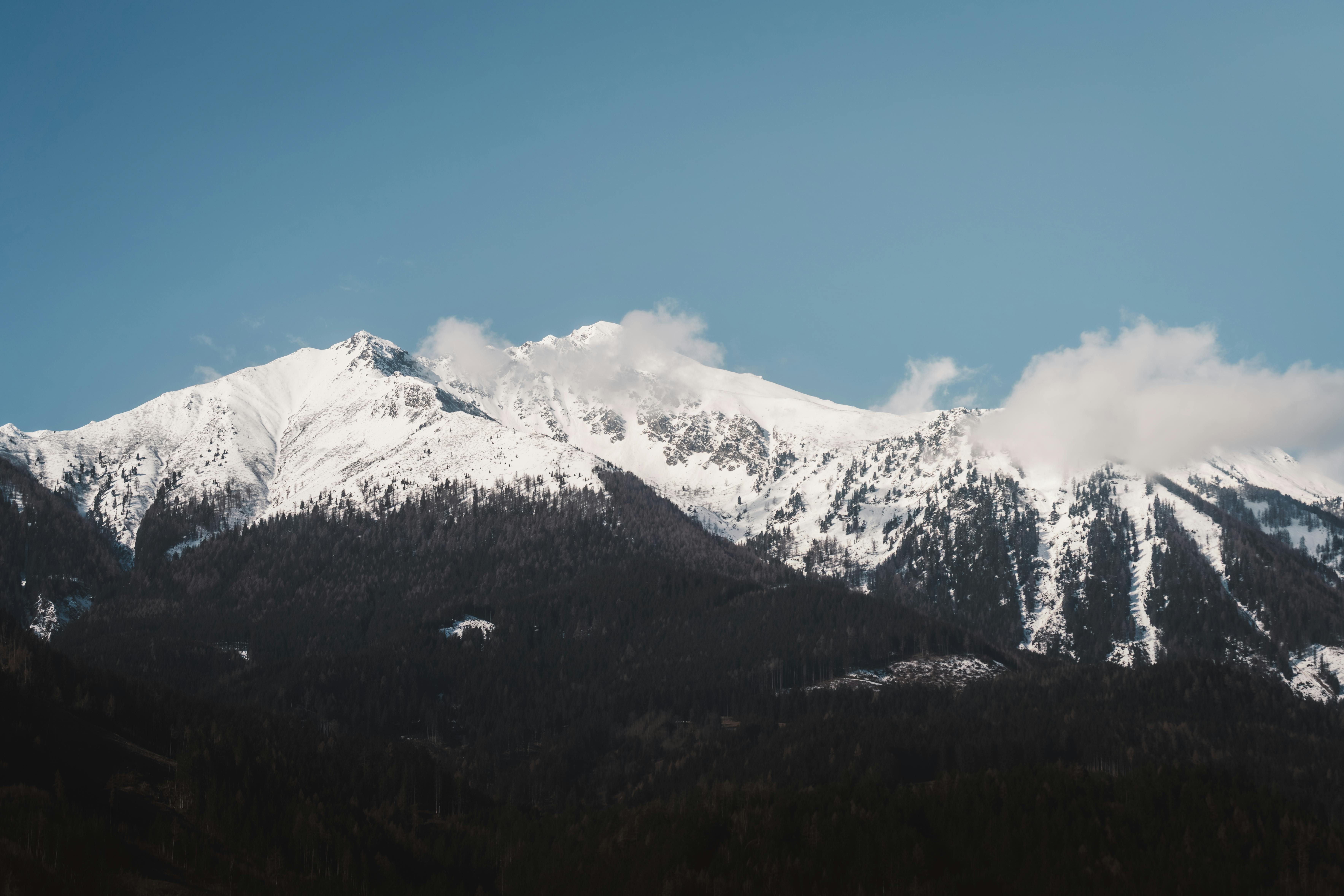 Lawmakers in Massachusetts mull over legislation to legalize online casino gaming, paving the way...