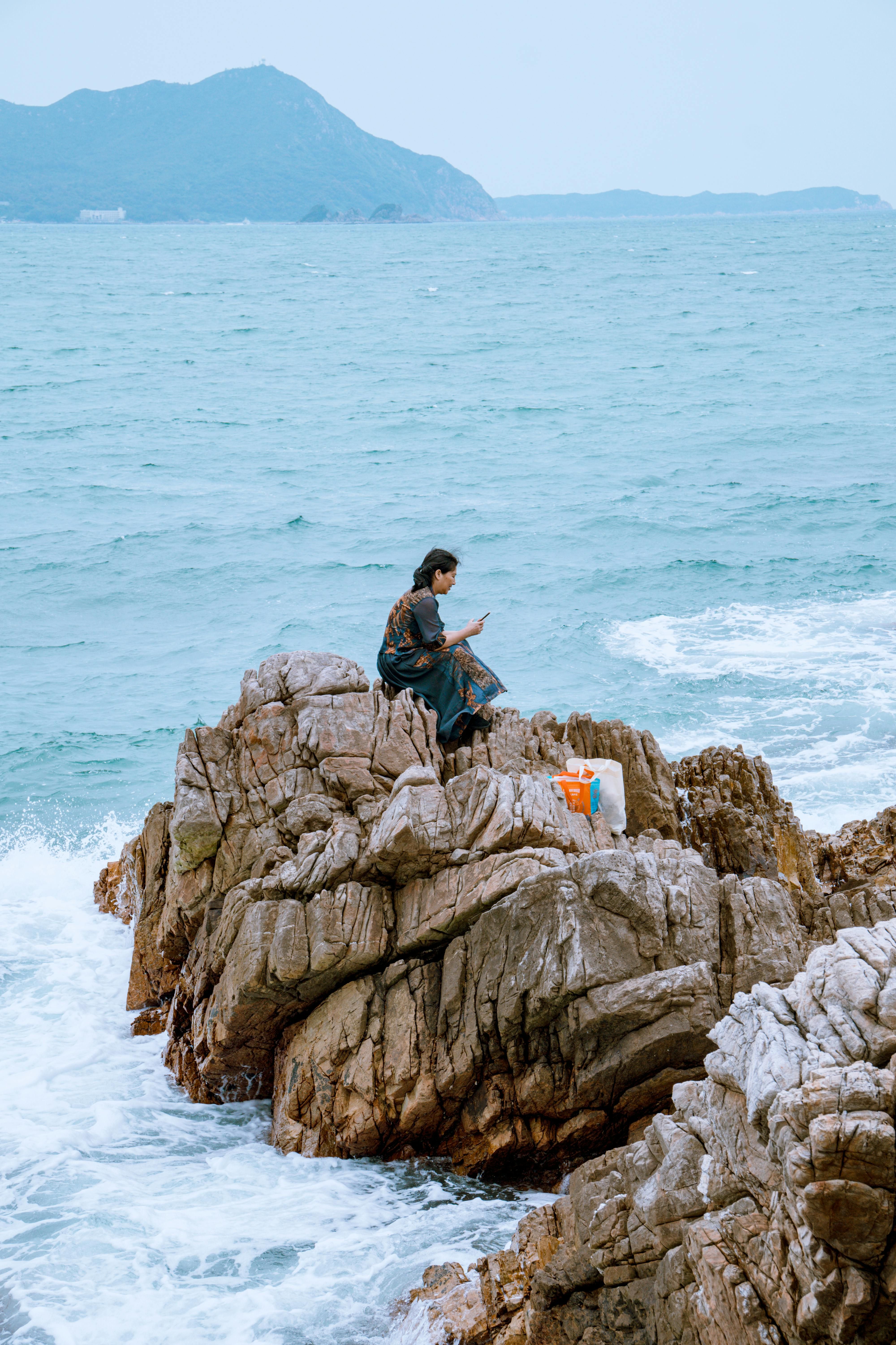 Rugby powerhouse, the Springboks, charge towards the hallowed grounds of Twickenham to confront an...