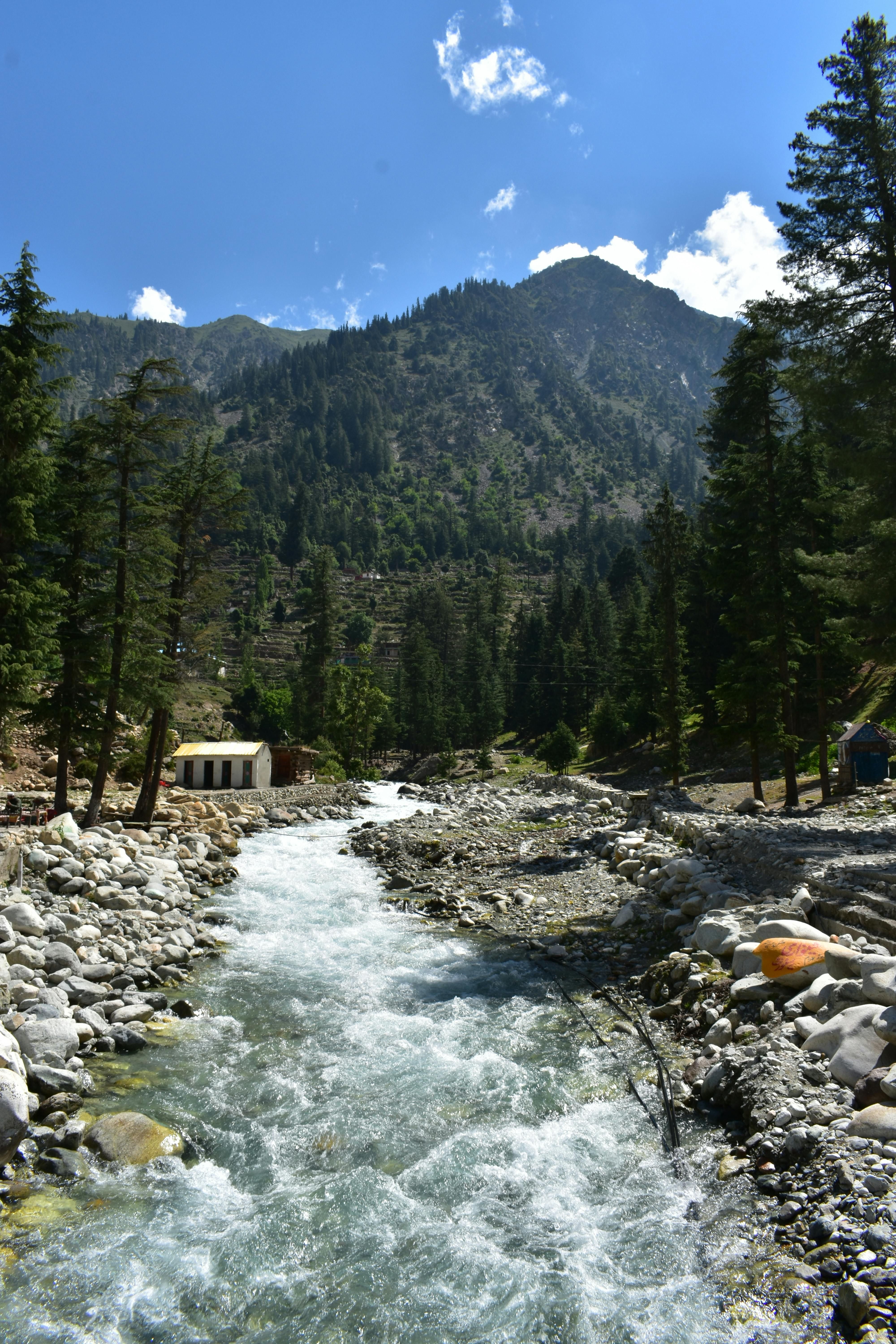 Peter Maffay derived pleasure from receiving money.