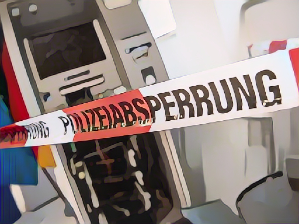 Unknown persons blow up cash machine and flee