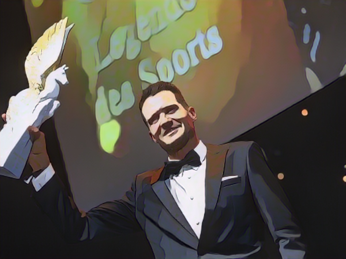 Triathlete Frodeno honored as a "Legend of Sport"