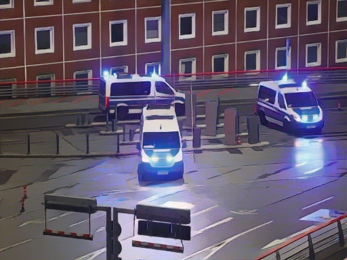 Police: No acute danger to third parties from armed persons