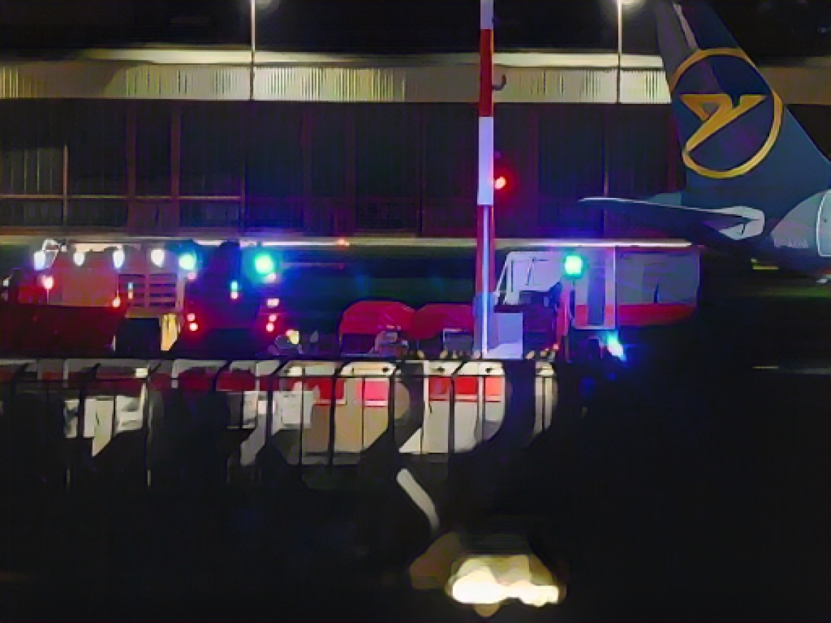 Evacuation at the airport: passengers describe their fears