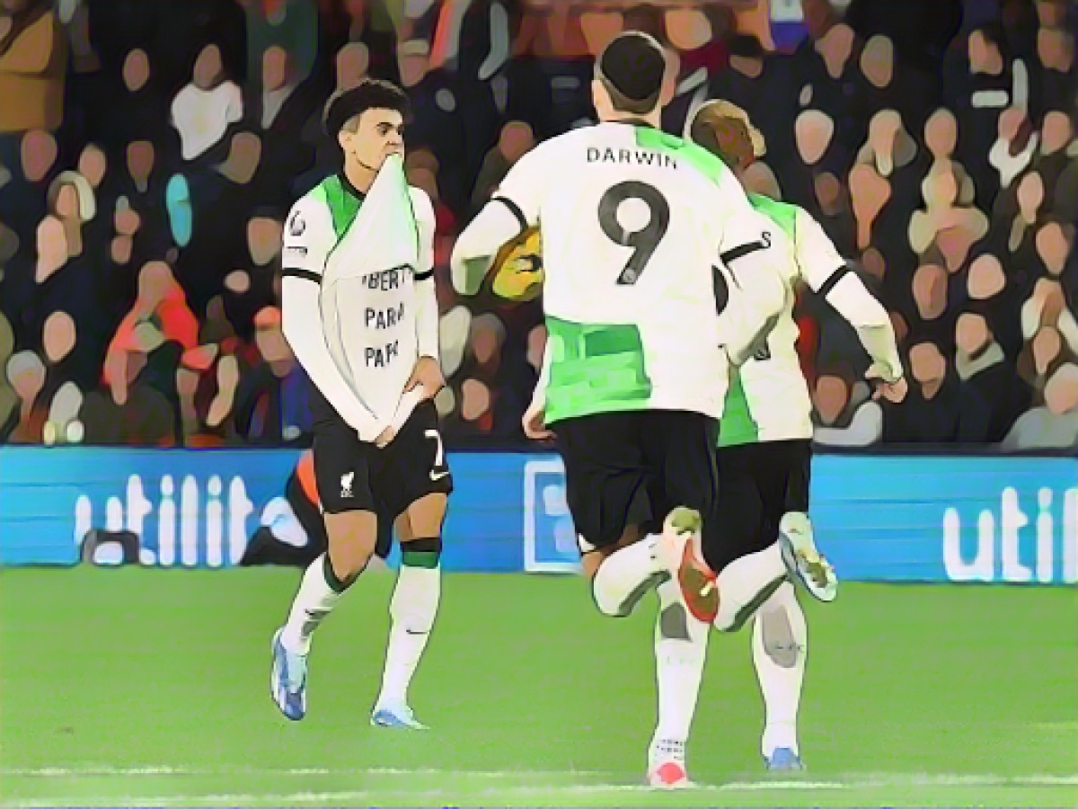 After kidnapping parents: Díaz saves Liverpool point