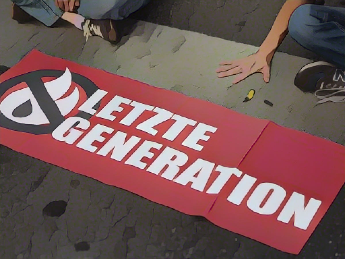 Last generation blocks Puschkinallee