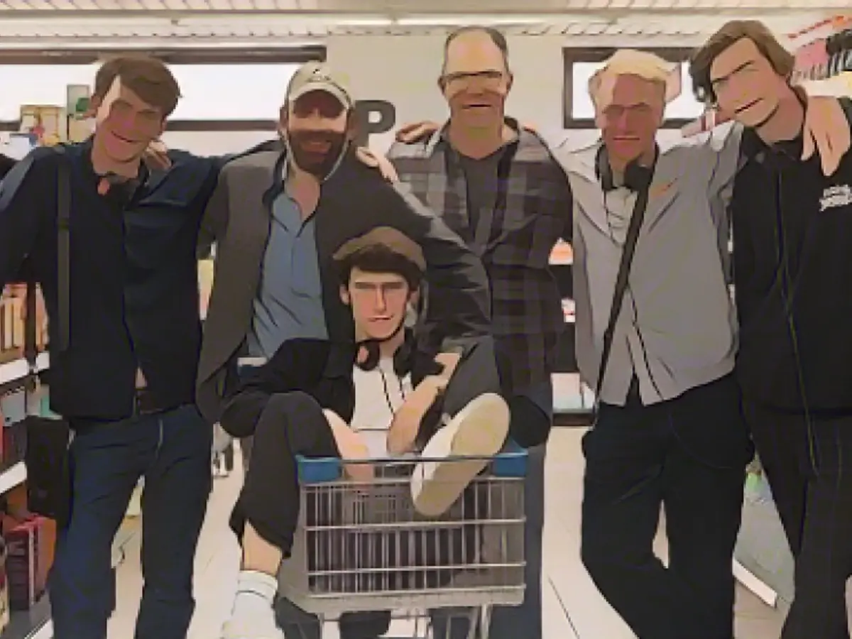 All information about the third season of "The Discounters"