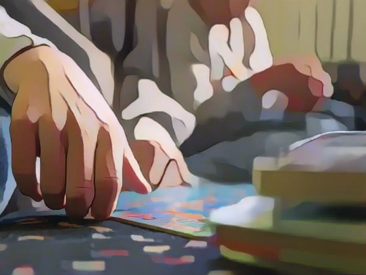 Single parents receive almost half: Educational assistance