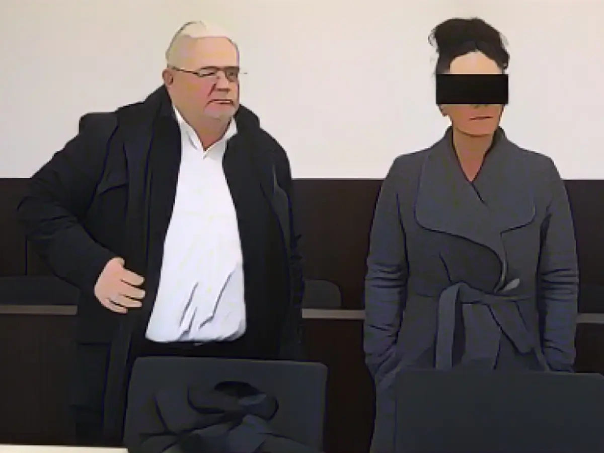 She snapped a dying man and sped off