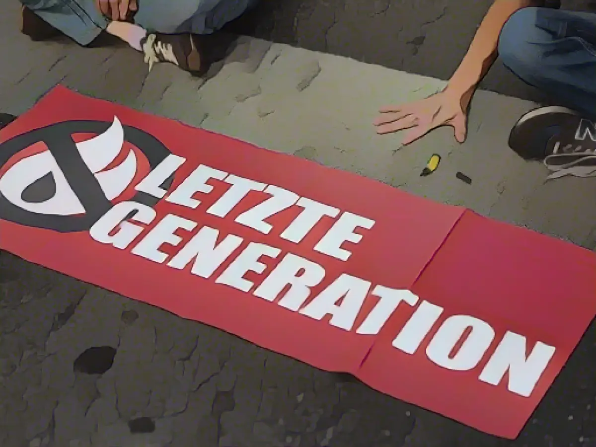 Activists spray paint at the University of Regensburg