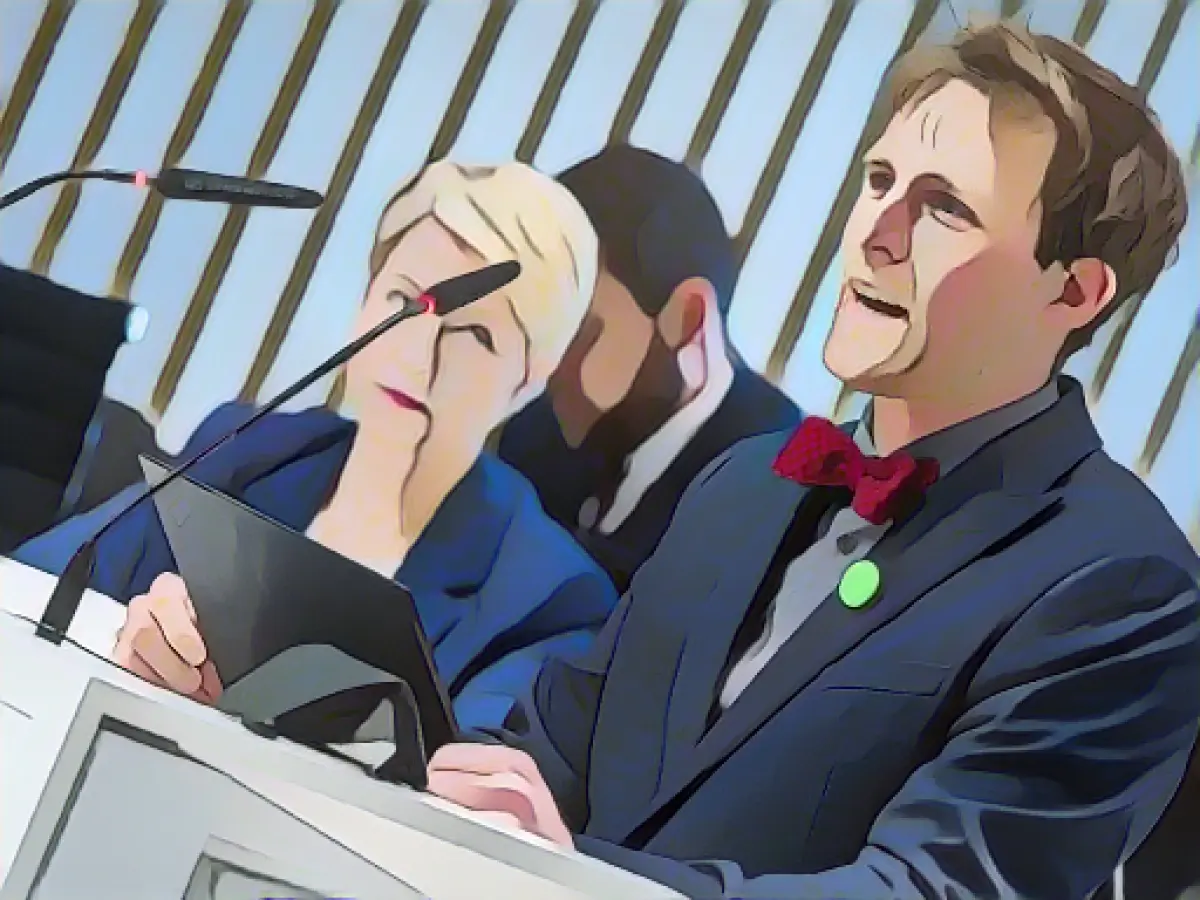 Greens complain about delays in state climate protection law