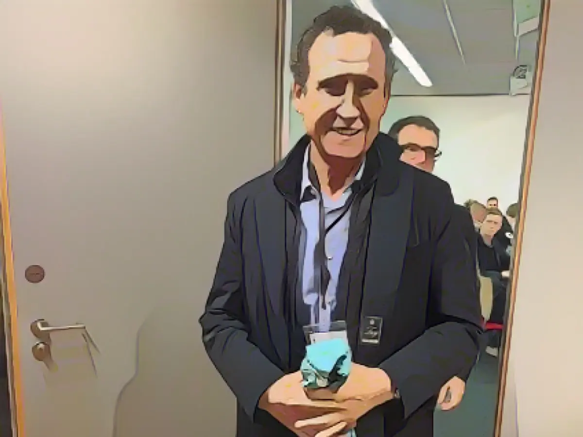 What was Real legend Valdano doing in Leverkusen?