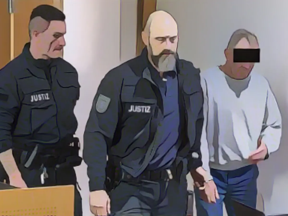 Drunk truck driver drives farmer's wife Hannah (22) to death