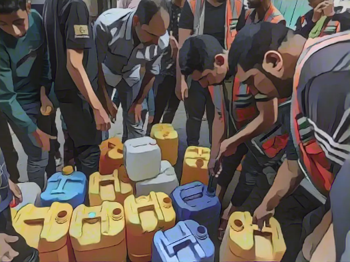 UN: Two water suppliers in the Gaza Strip stop working