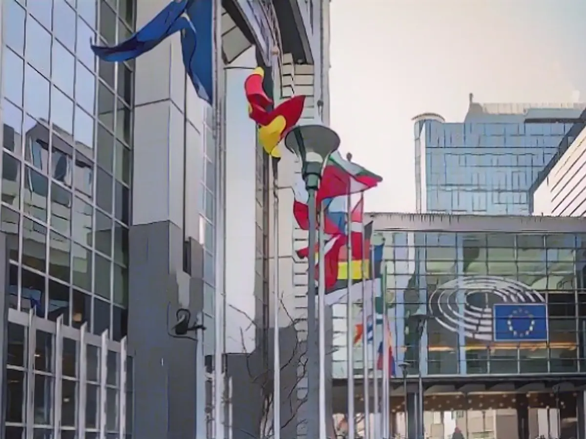 EU law against child abuse online: MEPs vote against chat control