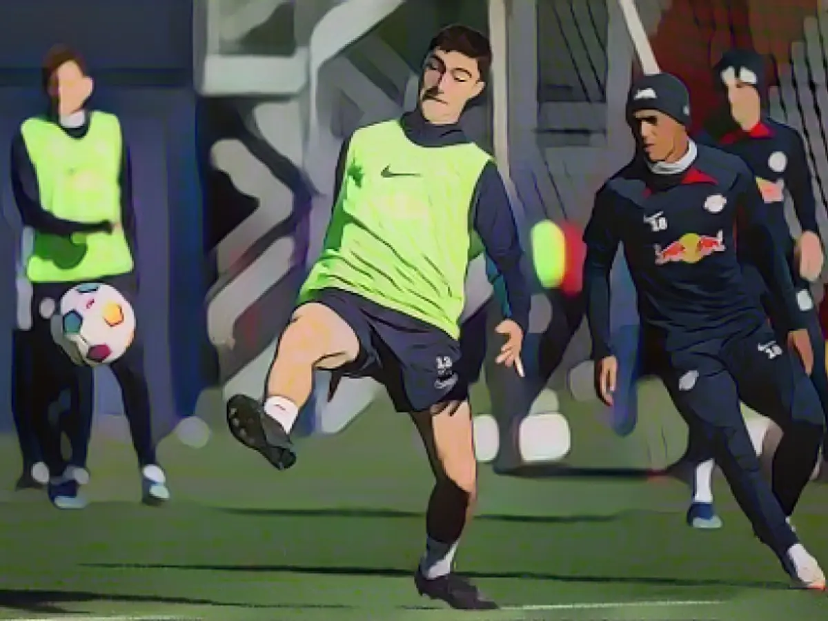 Leipzig native signs Leipzig contract