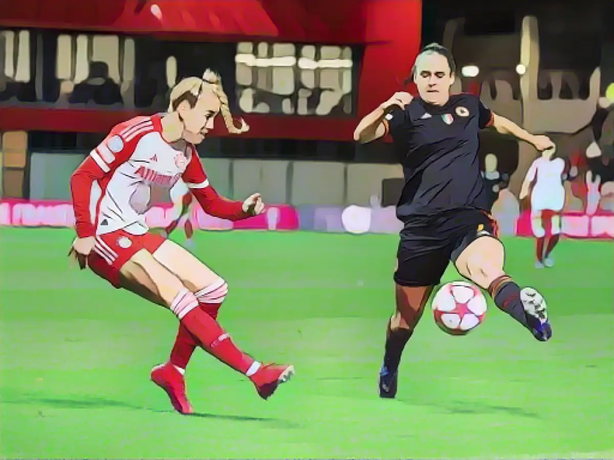 Champions League: Bayern women's soccer team concede a late 2-2 draw