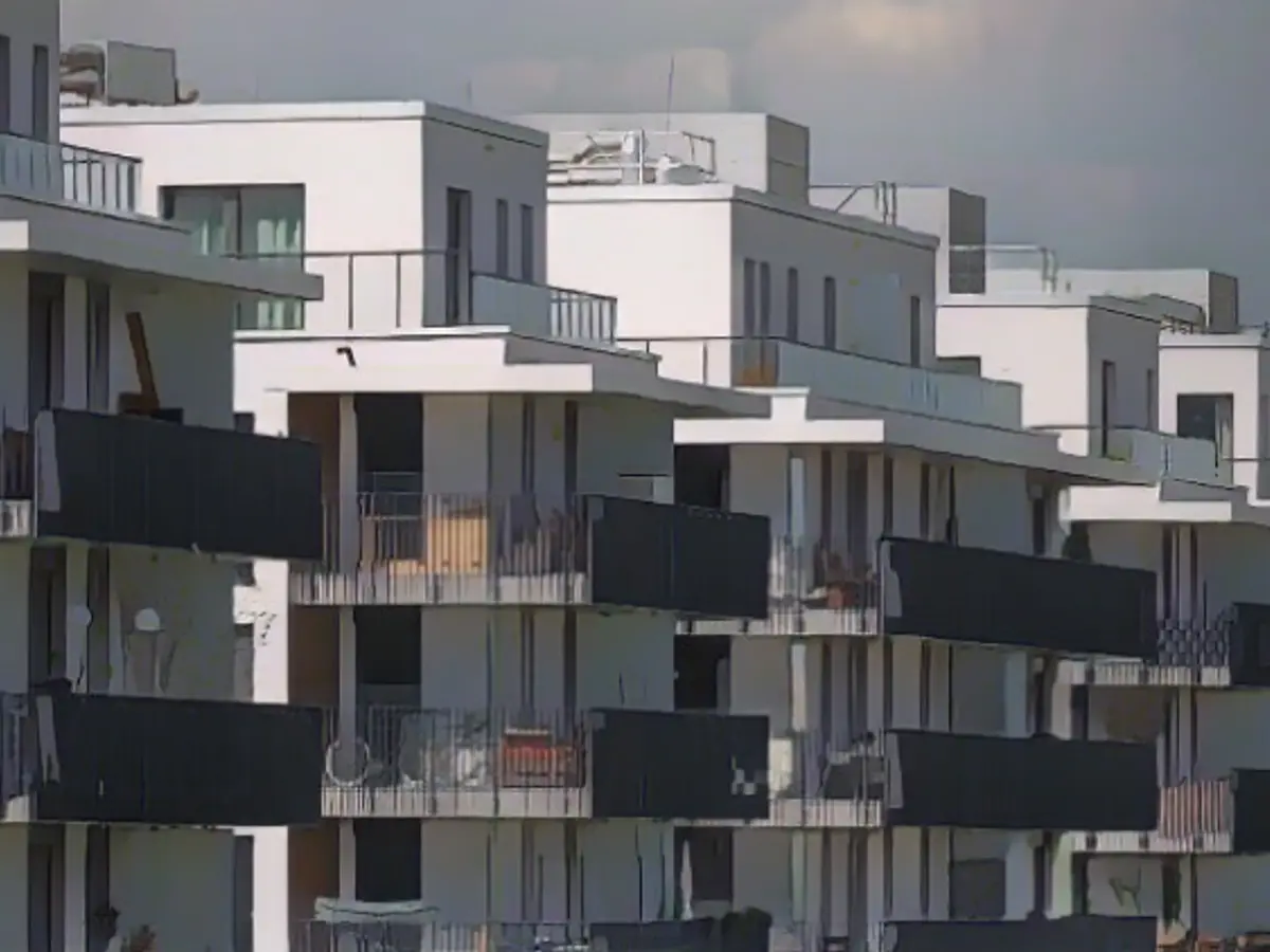 Buying real estate does not pay off for the average household