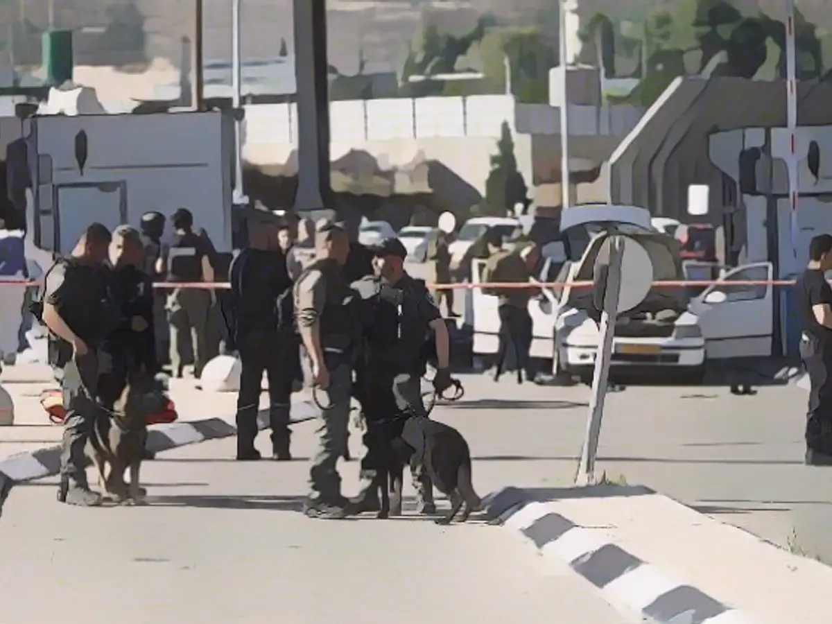 Security forces prevent massacre in Jerusalem