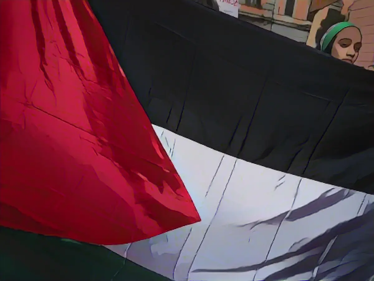 Hundreds at pro-Palestinian demonstration in Berlin-Kreuzberg