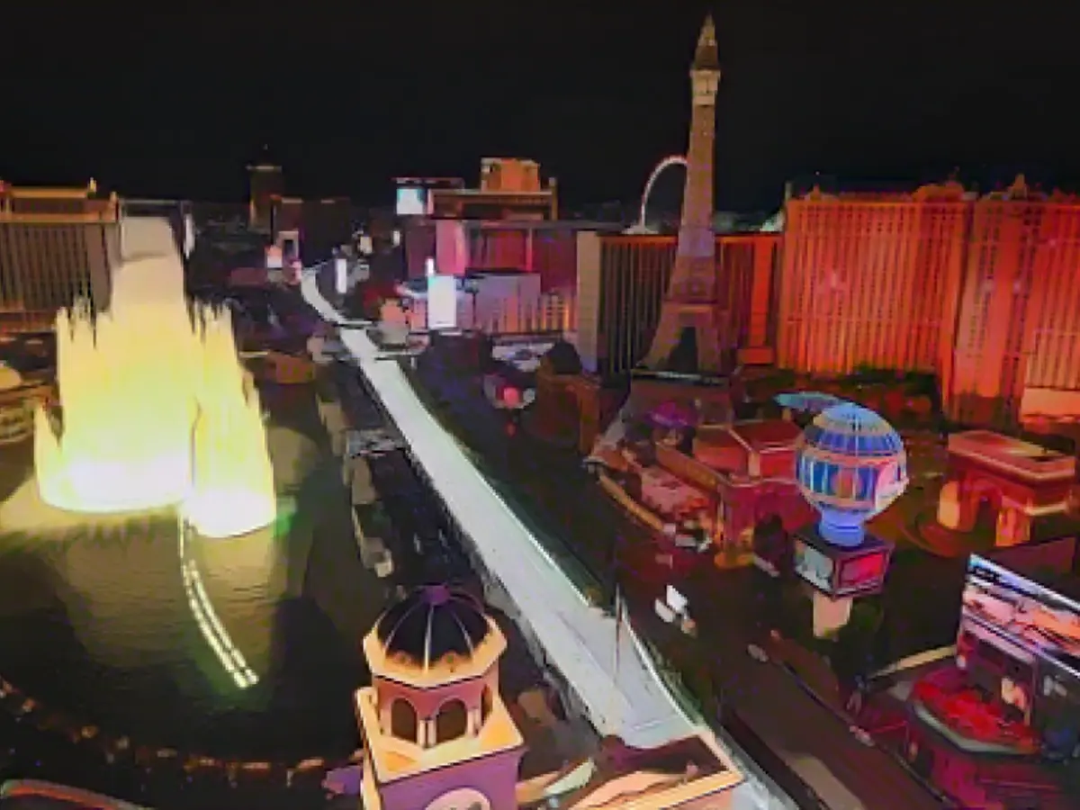 F1 world champion marries in the Vegas paddock