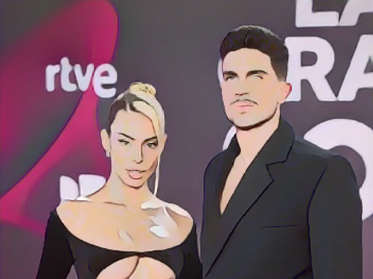 Ex-BVB star's girlfriend steals the show