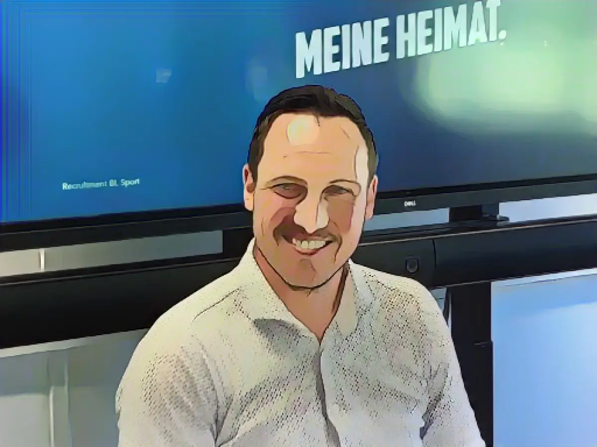 KSC sporting director Freis: "challenging situation"