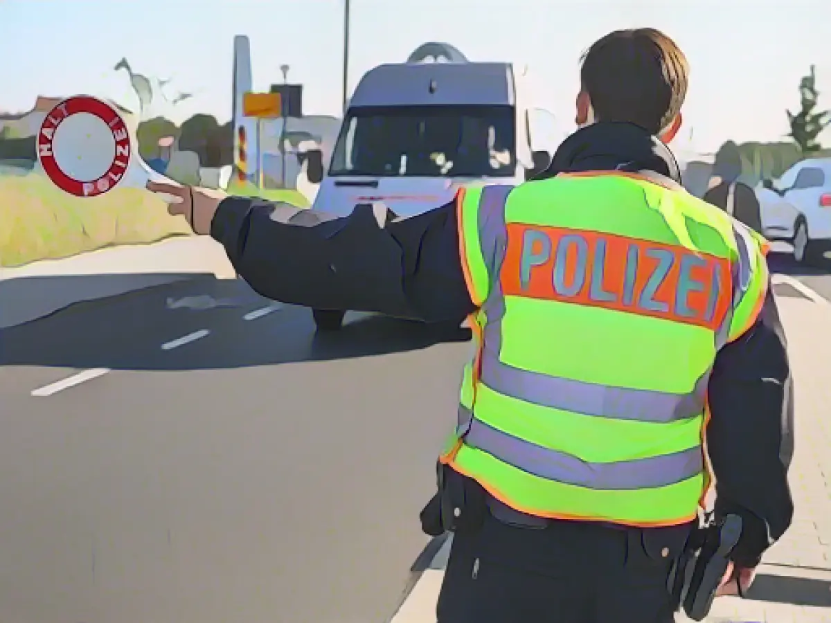 Criminals discovered during reintroduced border controls