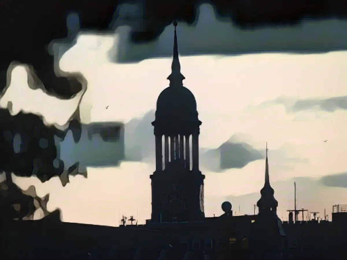 Renovation of the Michel's roof and tower cornice completed