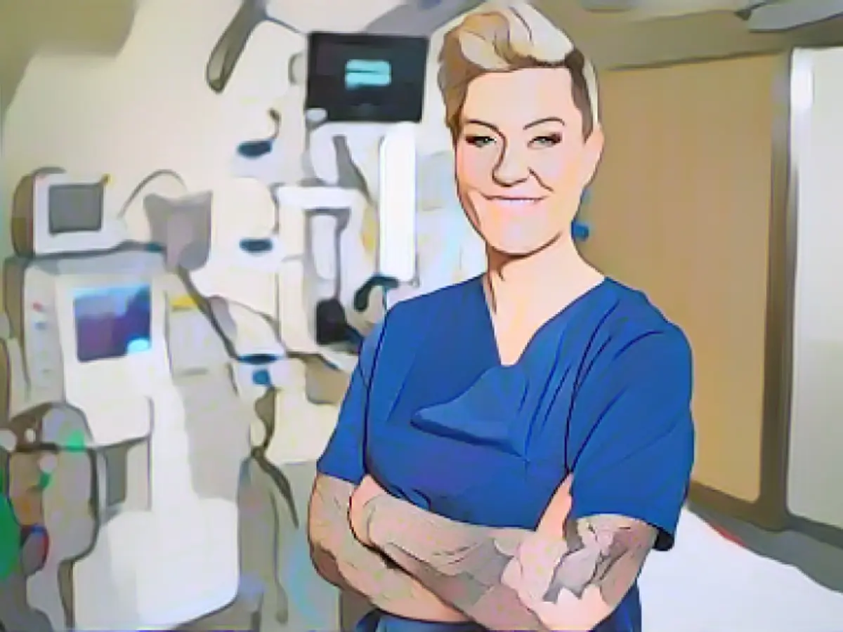 "Doc Caro" says yes - and flies to the Maldives