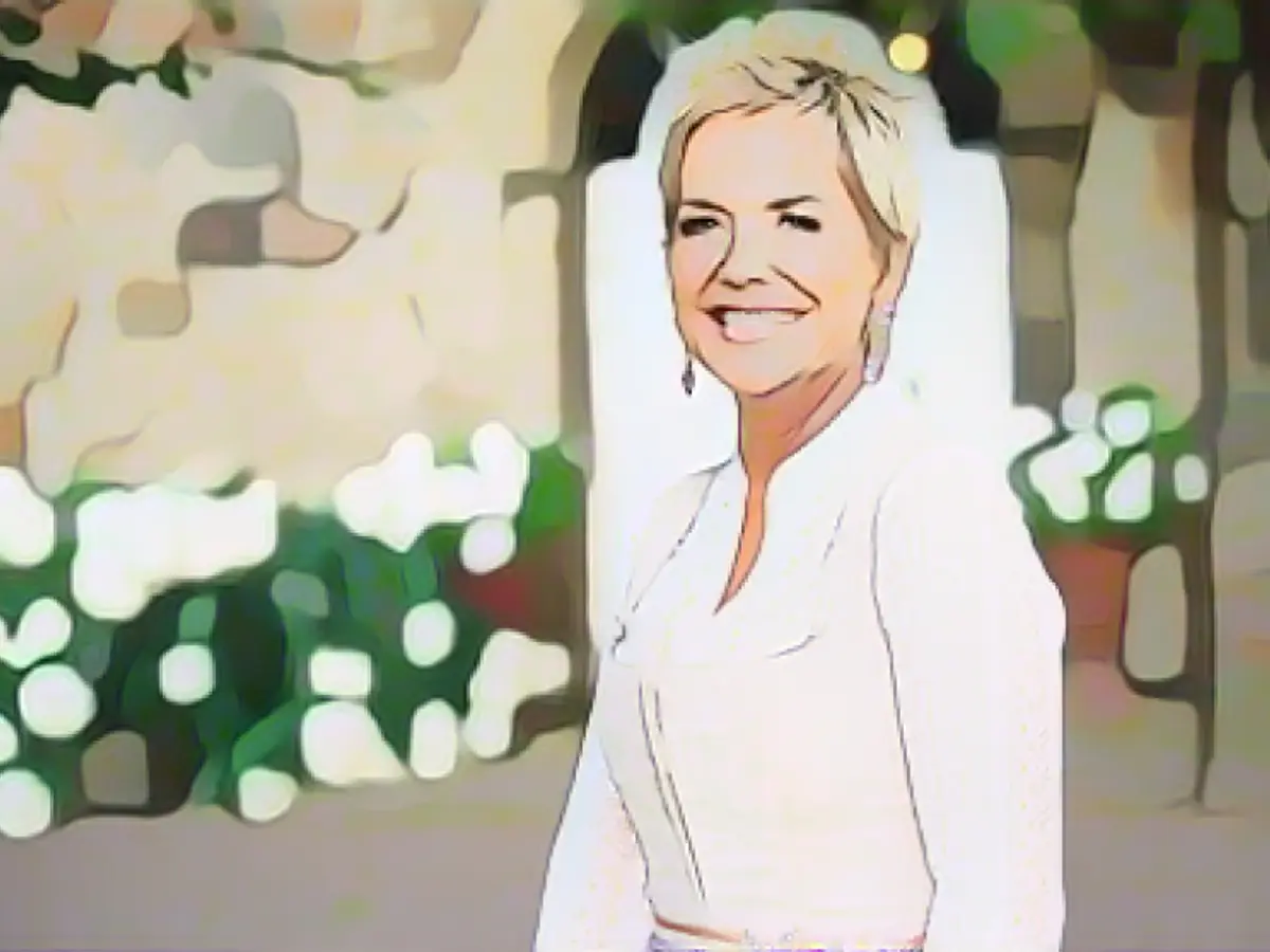 How old do you think the presenter is?