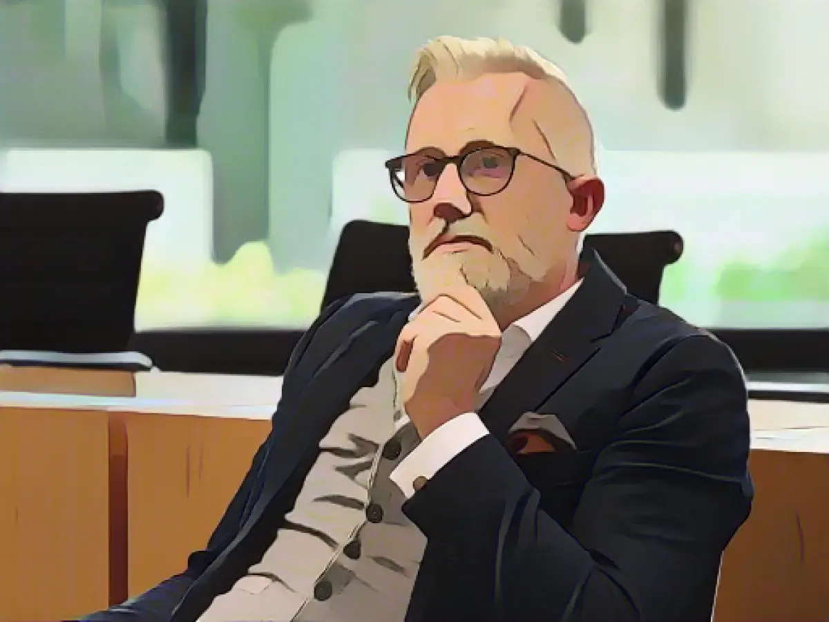 Hoff: Budget freeze must not affect SED victims