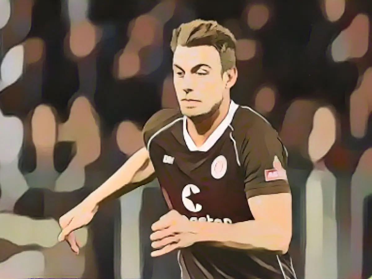 Wahl wants to continue being disgusting