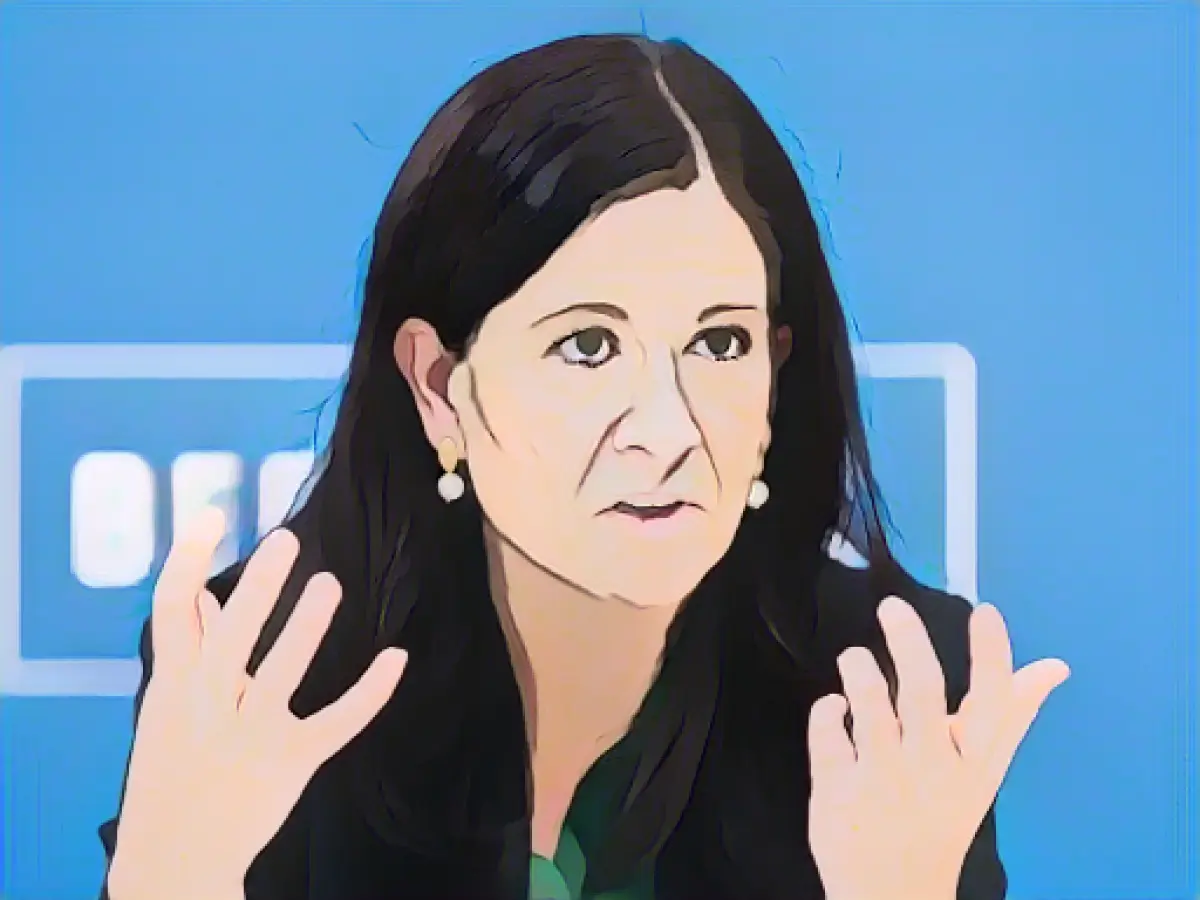 Senate plans hundreds of school places in refugee accommodation