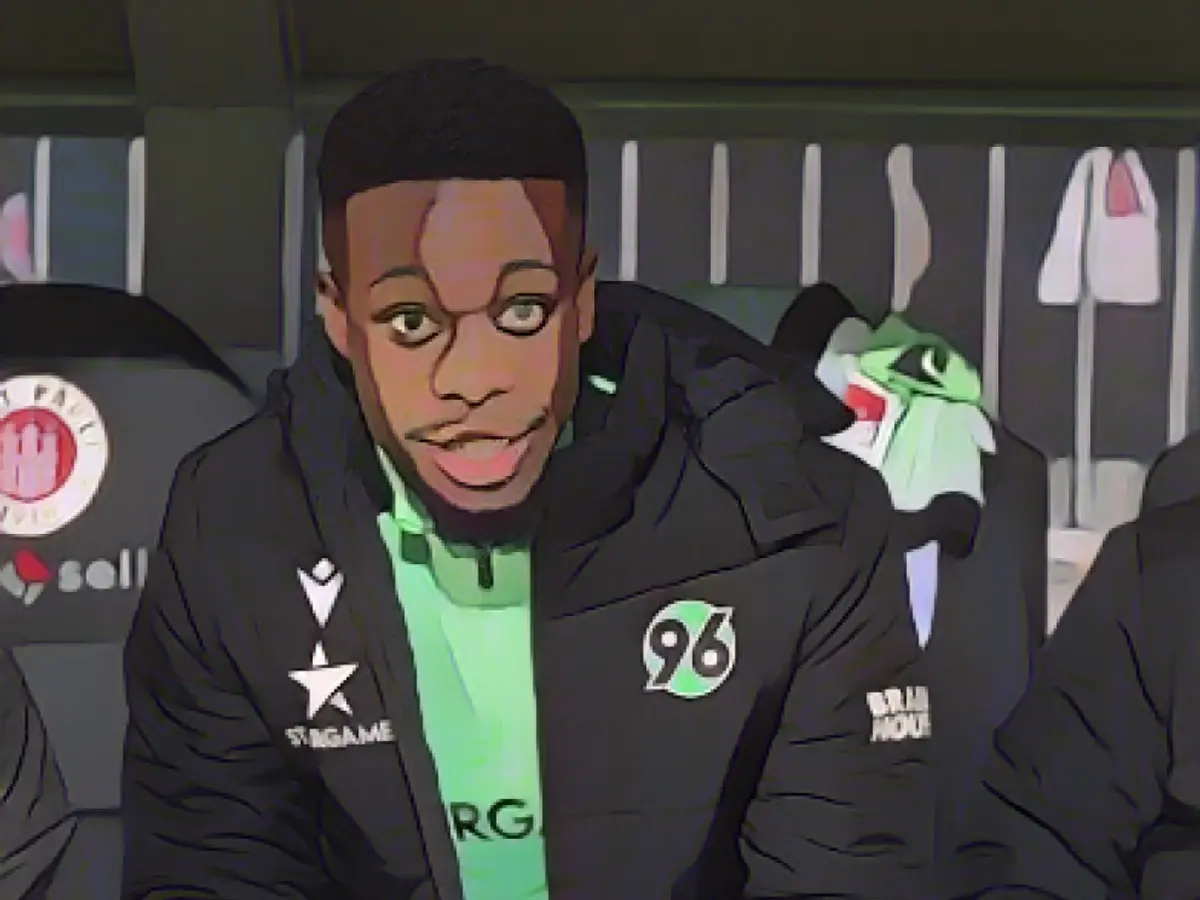 Ex-Bayer about to make starting debut for 96