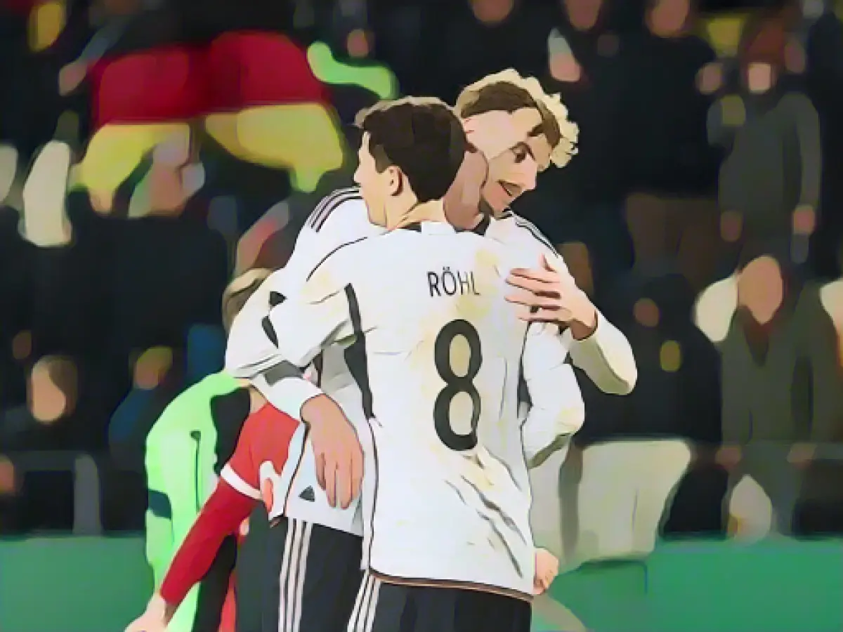 German U21s jump to first place: 3:1 against Poland