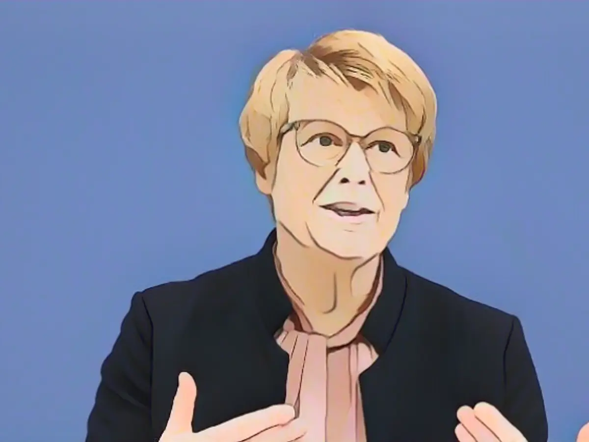 Economist Veronika Grimm speaks out in favor of pension cuts too