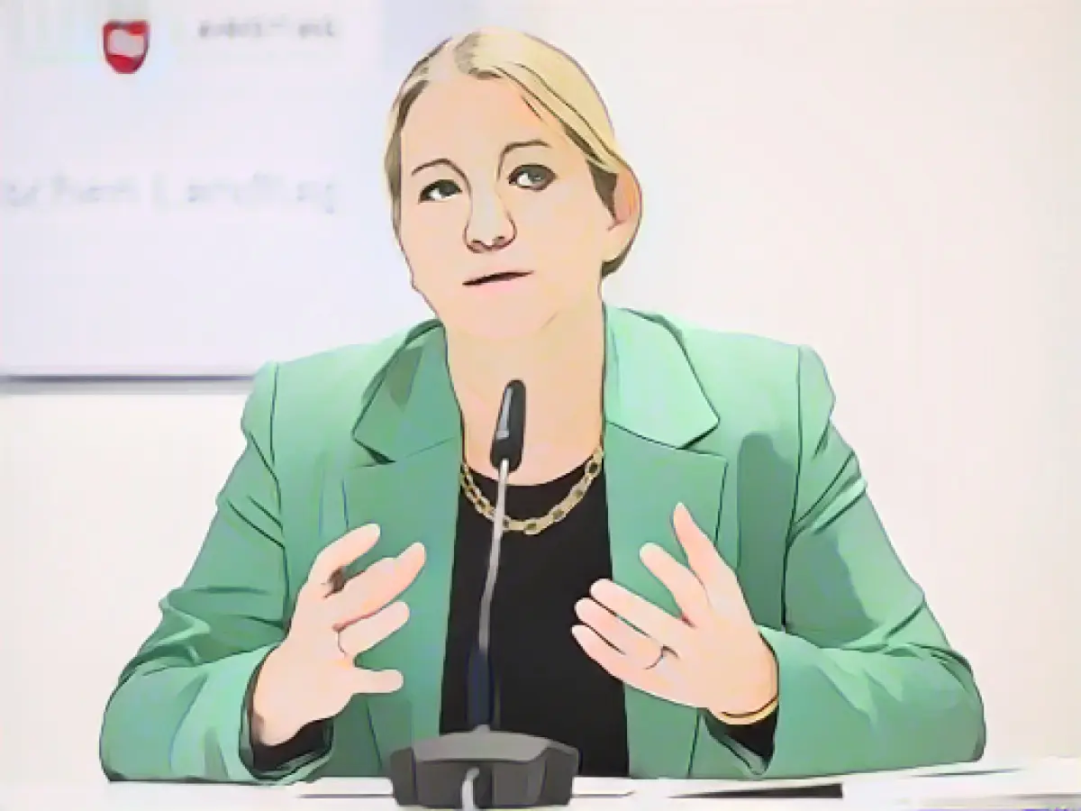 Getting out of the far-right corner: Helpers qualified