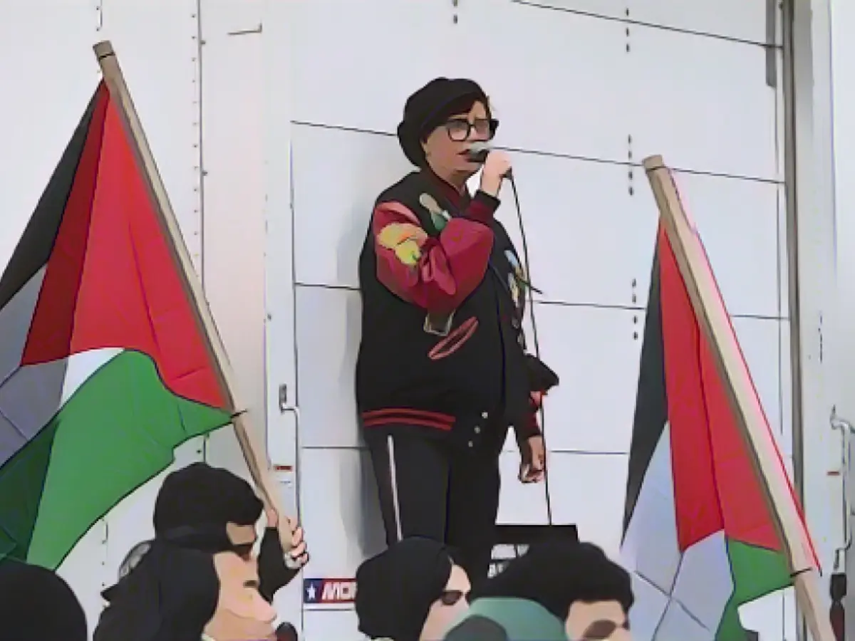 Agency fires Hollywood star Susan Sarandon