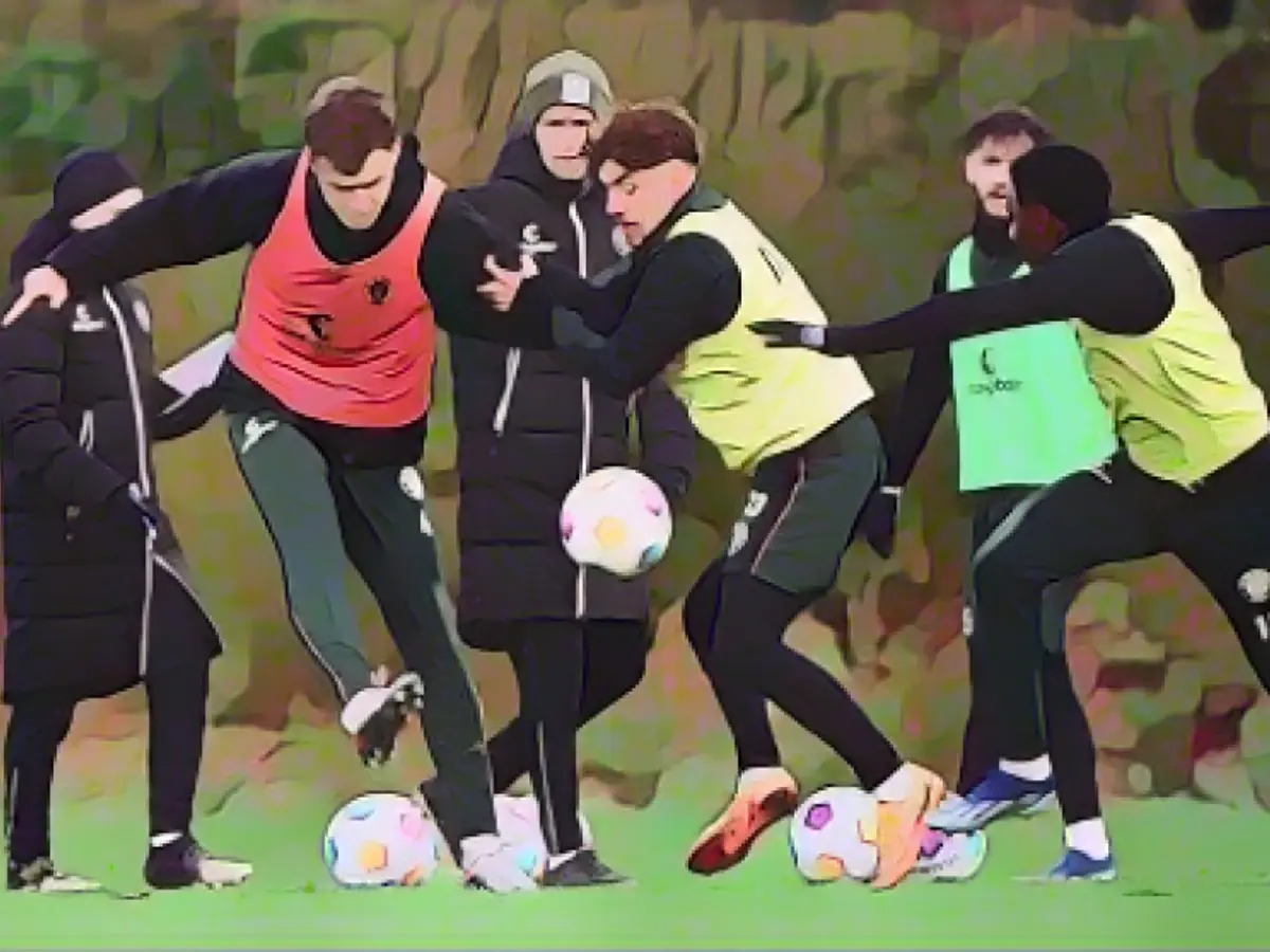 St. Pauli chases itself