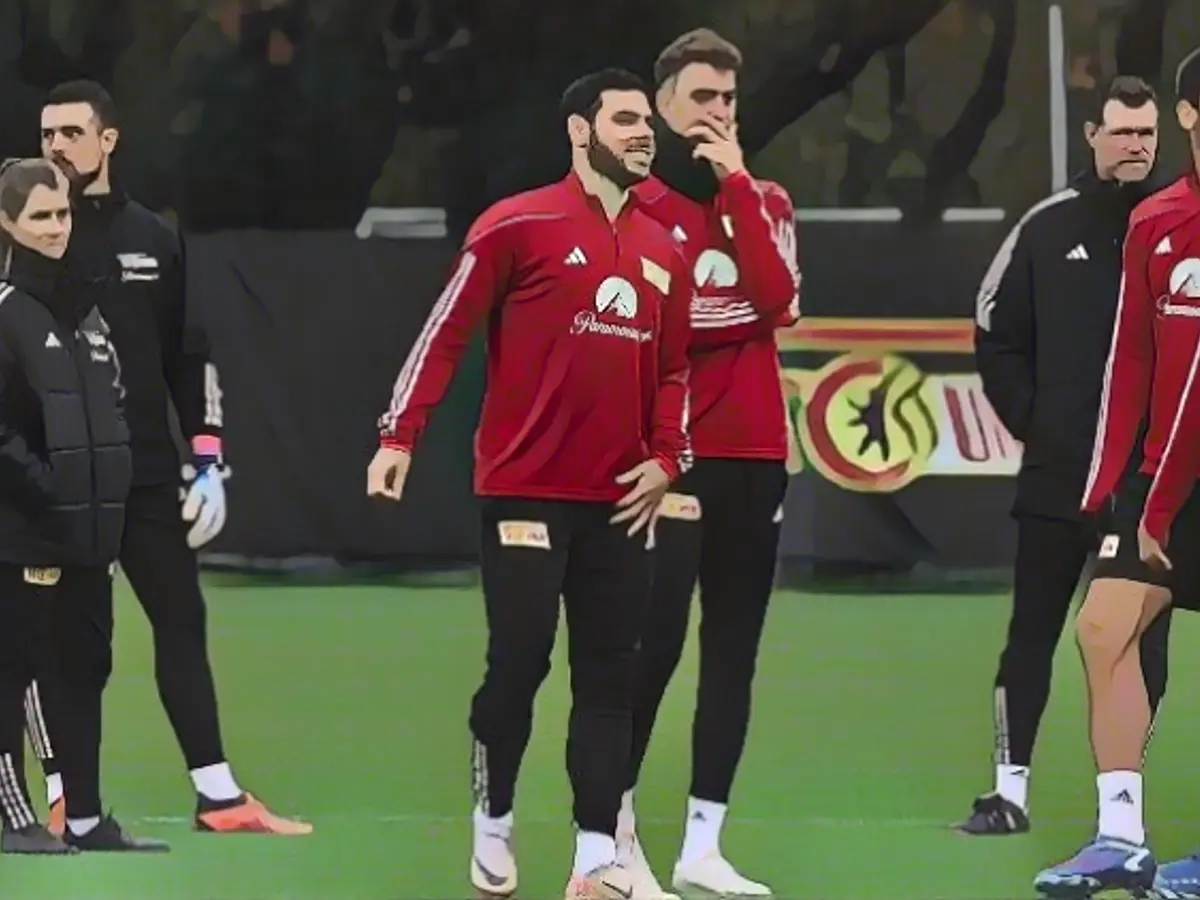 Experts heap praise on the league's first female assistant coach