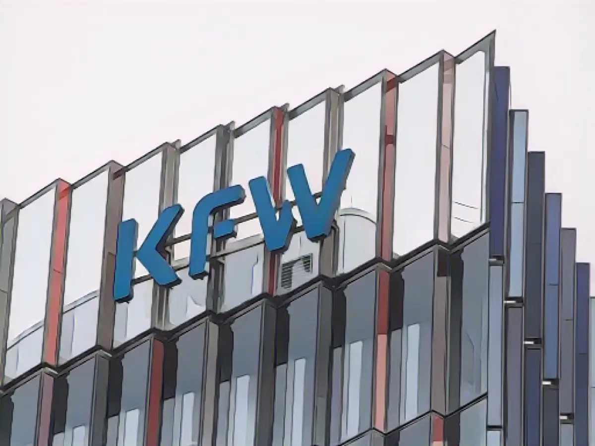 KfW initially stops four promotional programs