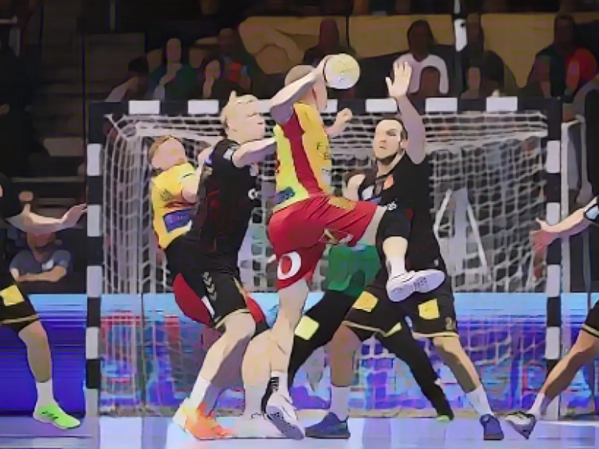 For 2nd place! SCM with a duty to win