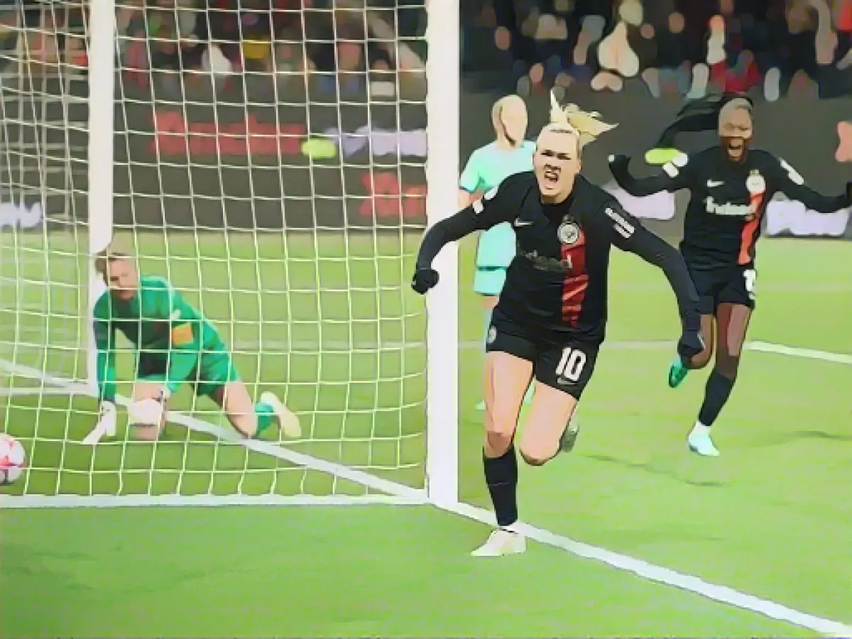 Eintracht women lose to FC Barcelona