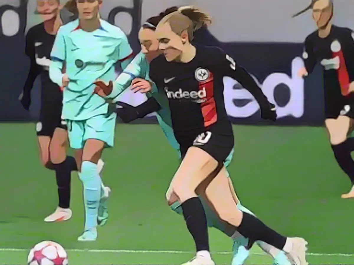 Barça too strong for Eintracht women!