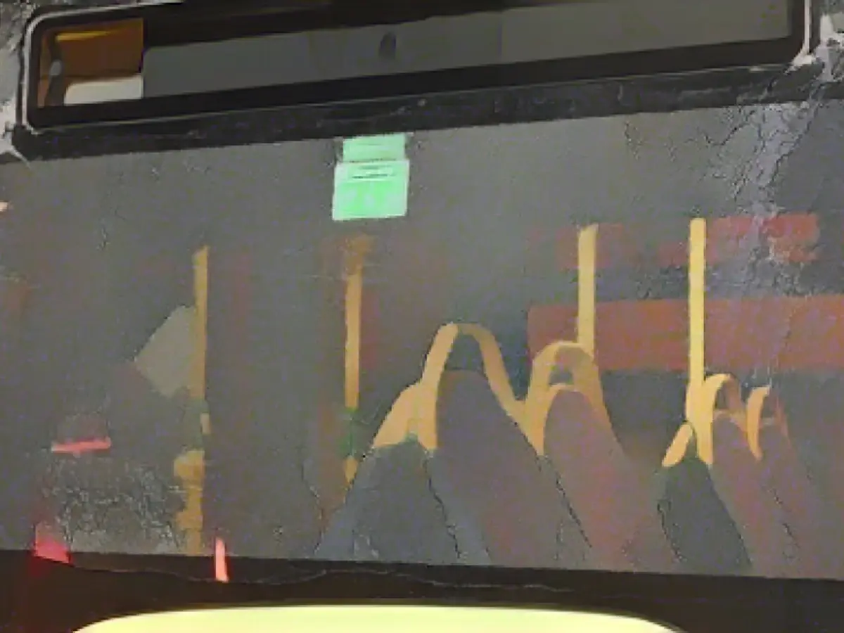 Cowardly stone attack on buses in Berlin