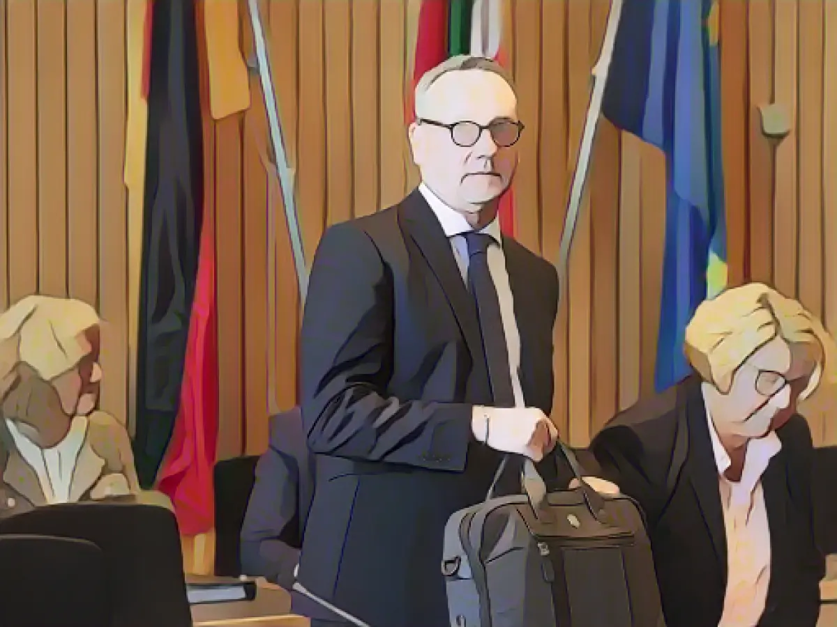 Minister of Justice is said to have urged applicants to withdraw